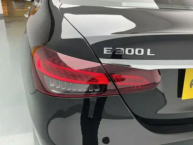 Mercedes-Benz E-Class 2022 Second Facelift E 300 L Fashion фото 10