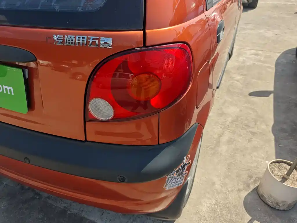 Baojun Lechi 2014 2012 Facelift 1.0L Manual P-TEC Standard