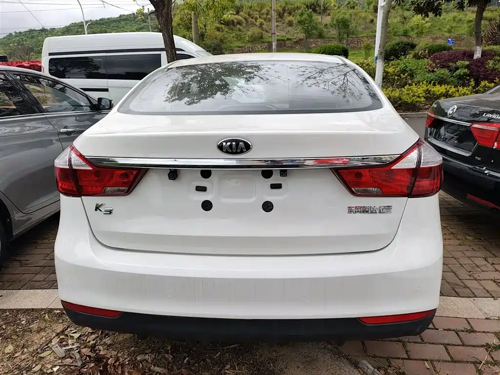 Kia K3 2017 1.6L Automatic 15th Anniversary Special GLS фото 6