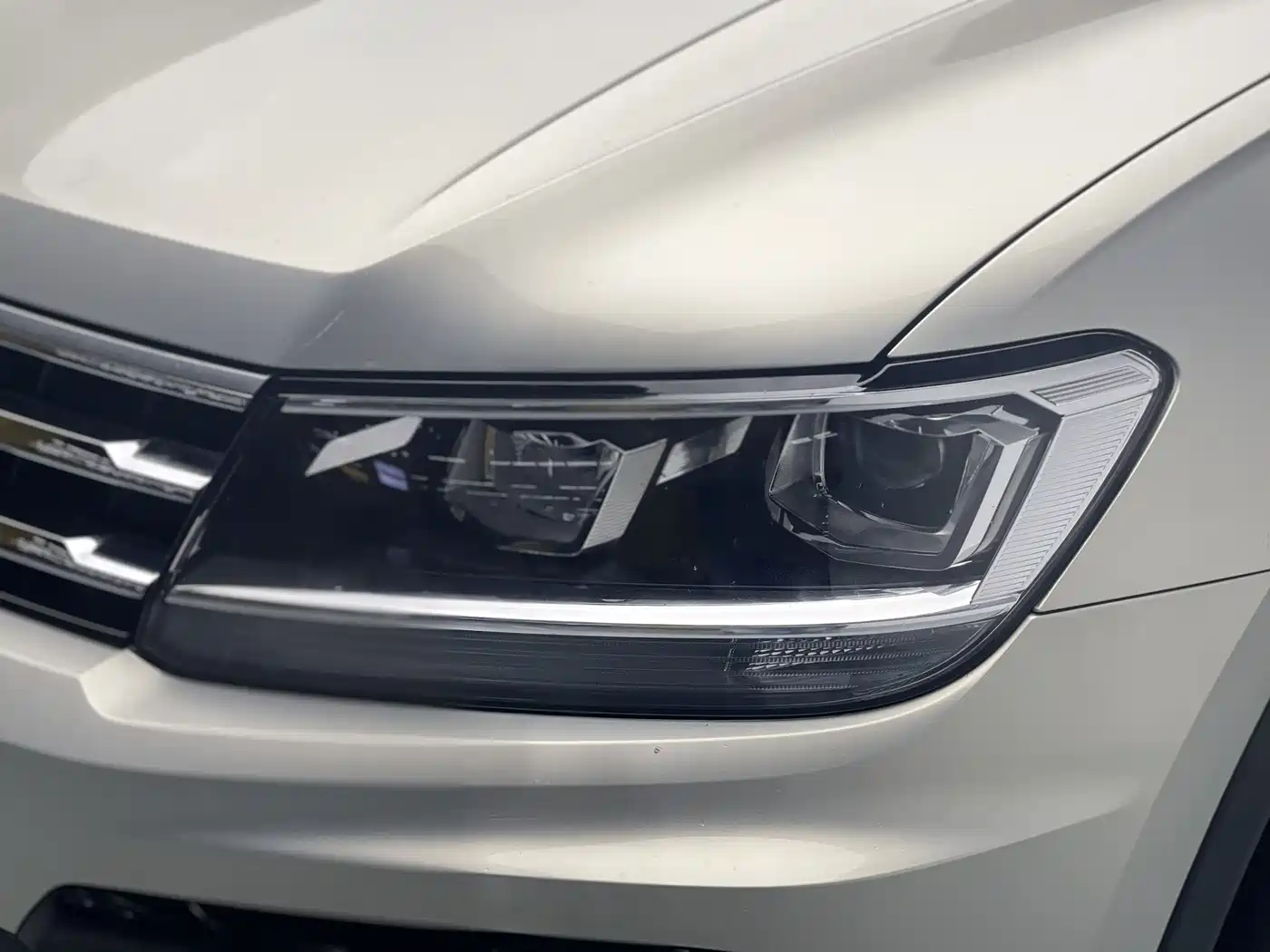 Volkswagen Tiguan L 2021 330TSI Automatic 2WD R-Line Premium фото 22