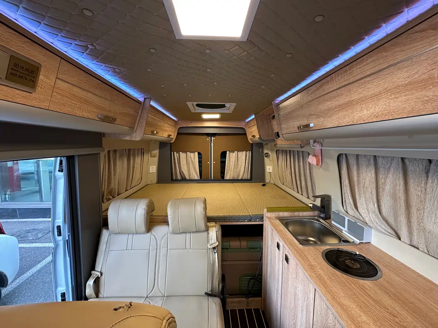 SAIC Maxus Xintu V80 2021 2.0T PLUS AMT All-round King Short Wheelbase Medium Roof 5/6/7/8/9-seater фото 22