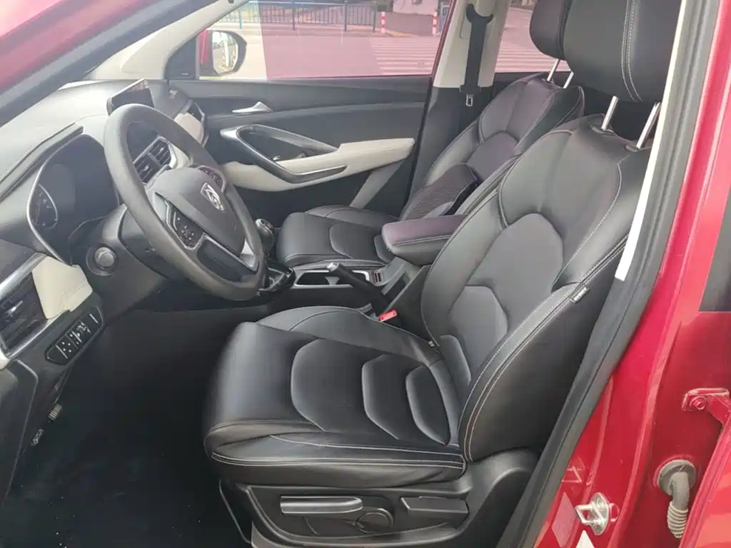 Baojun 530 2018 2018 1.5T Manual Luxury (China V)