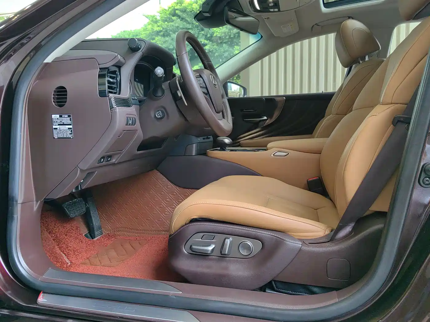 Lexus LS 2020 500h Excellence (China VI) фото 4