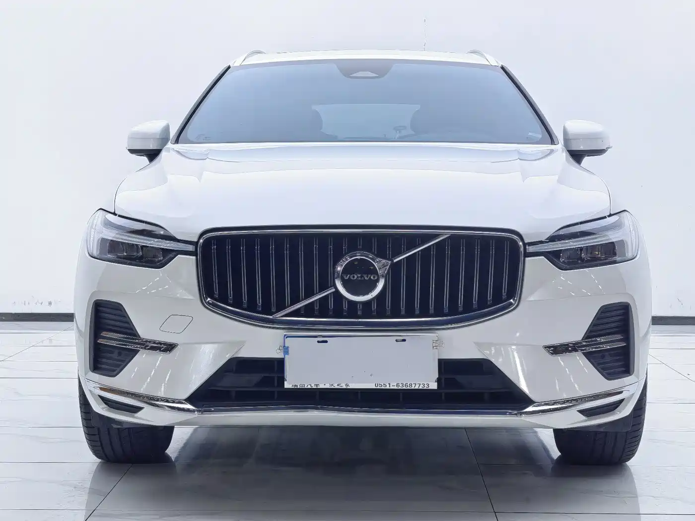 Photo 2 - Volvo XC60