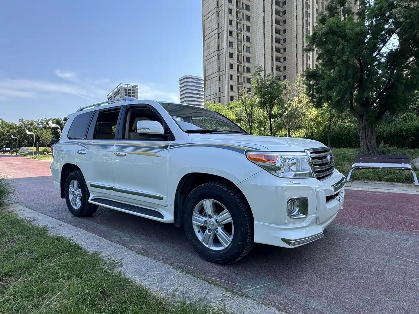 Toyota Land Cruiser (Import) 2015