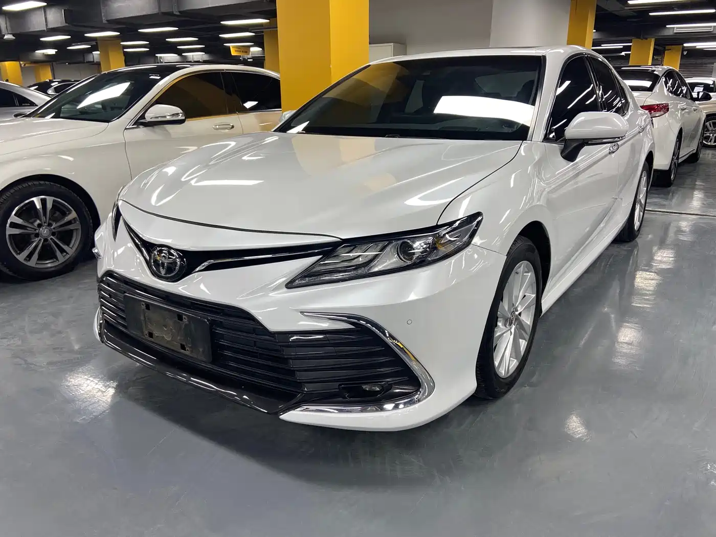 Toyota Camry 2021 2.0G Luxury Edition