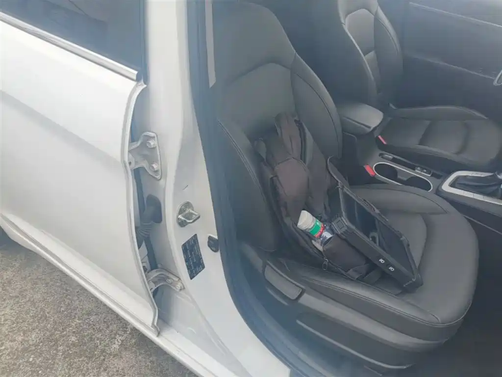 Hyundai Elantra 2019 1.5L CVT Smart Elite фото 25