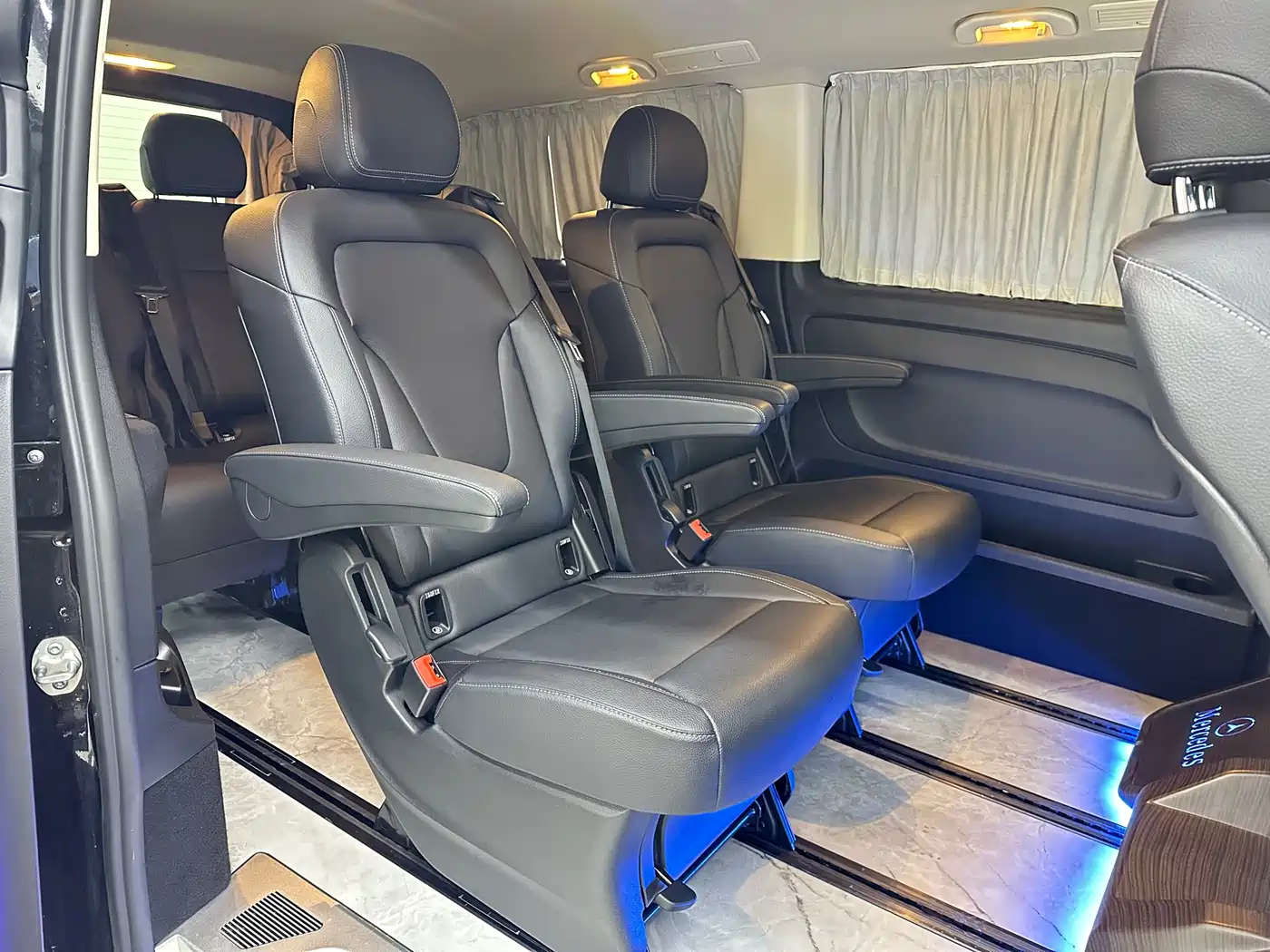 Mercedes-Benz Vito 2021 2.0T Elite 7-Seater фото 10