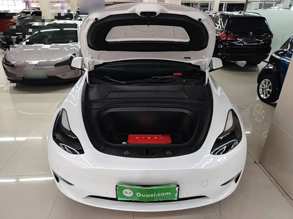 Фото 20 - Tesla Model Y