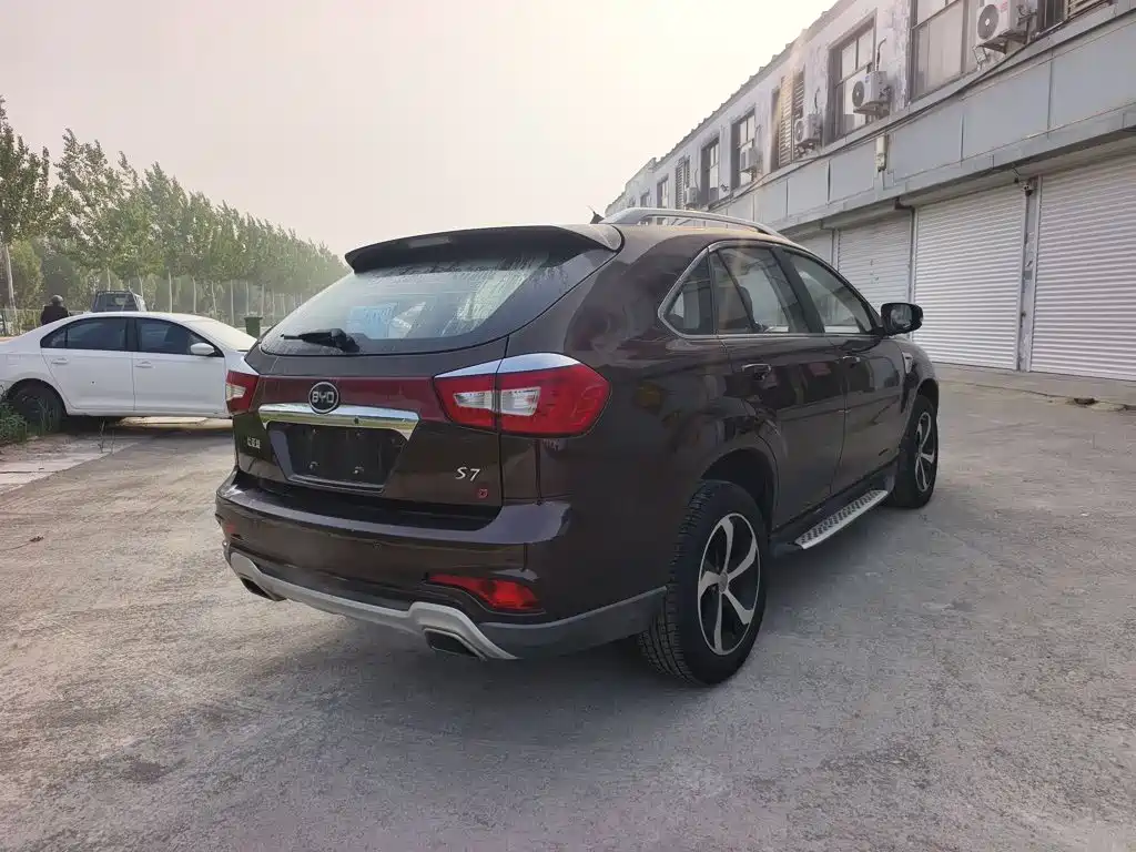 BYD S7 2015 2015 2.0T Upgrade Automatic Premium