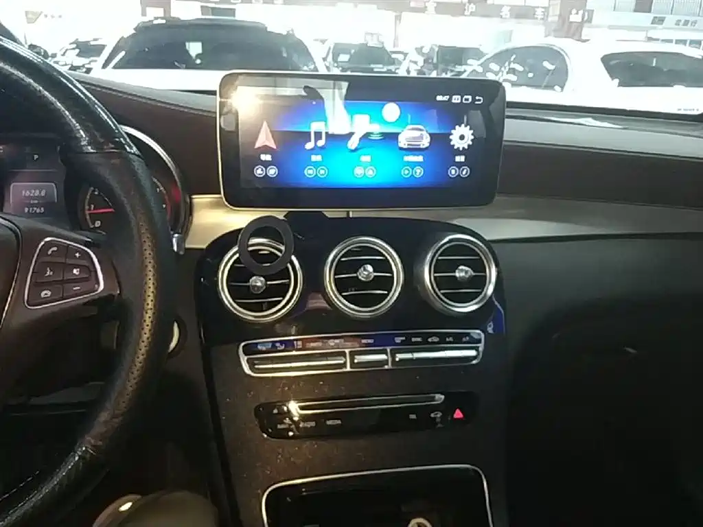 Mercedes-Benz GLC 2016 GLC 200 4MATIC фото 13