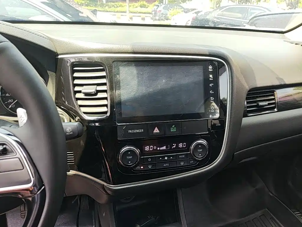 Mitsubishi Outlander 2017 2016 2.4L 4WD Elite Edition 5-seater