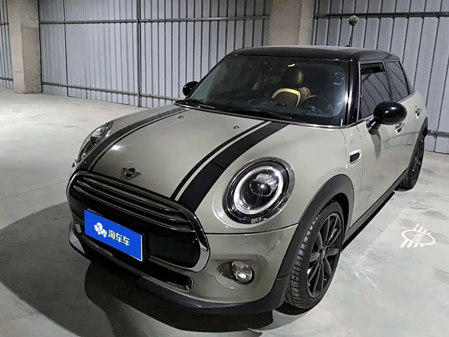 MINI 2018 1.5T COOPER Artist 5-Door