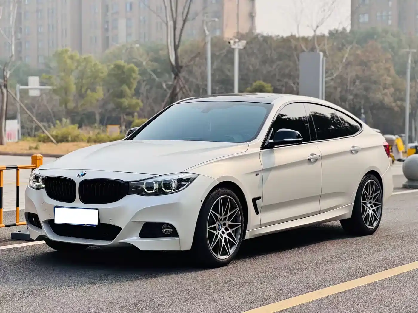 BMW 3 Series GT 2020 330i M Sport Night Edition