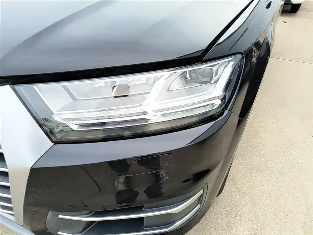 Audi Q7 2019 45 TFSI Comfort фото 24