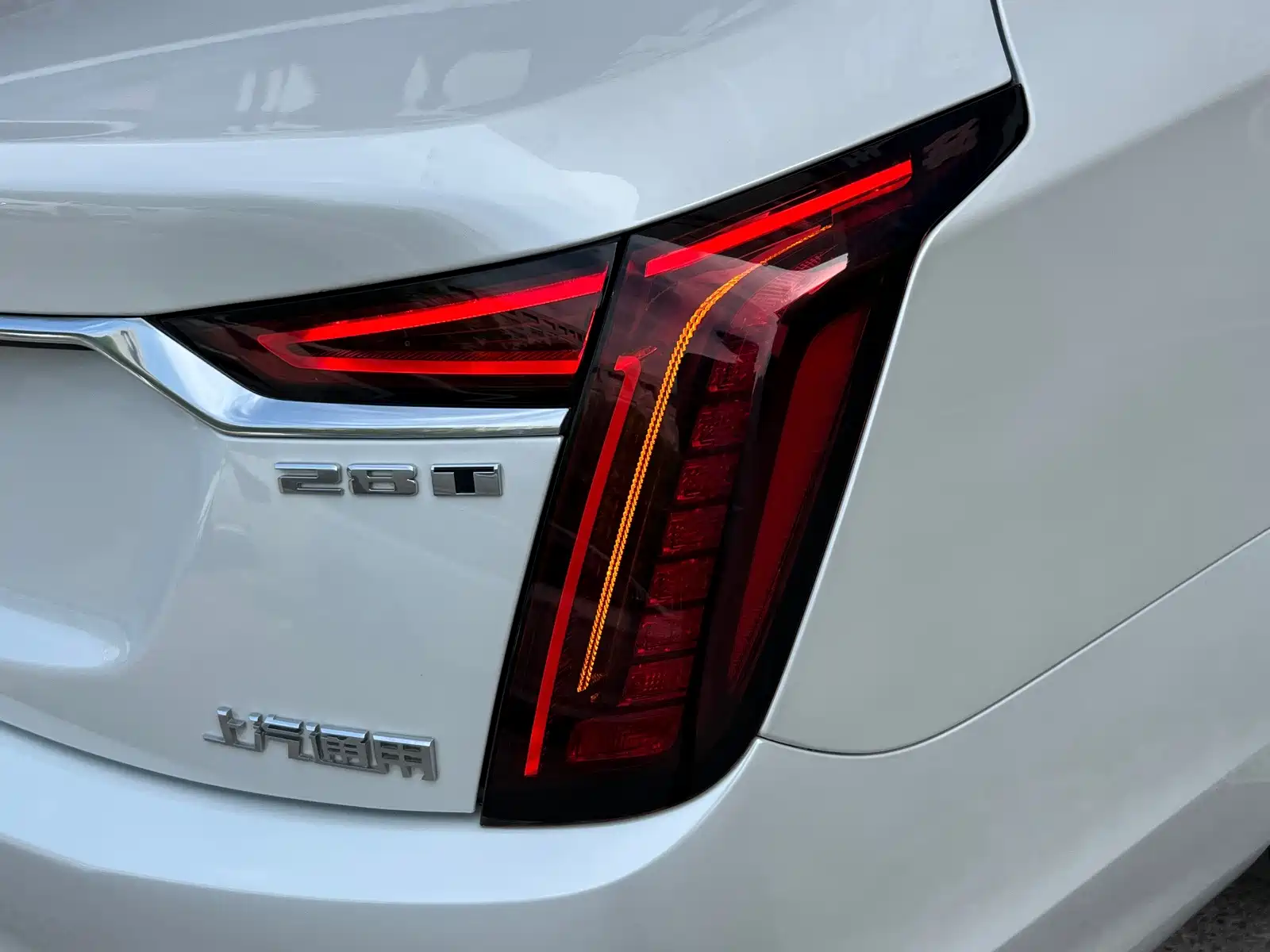 Фото 10 - Cadillac CT6
