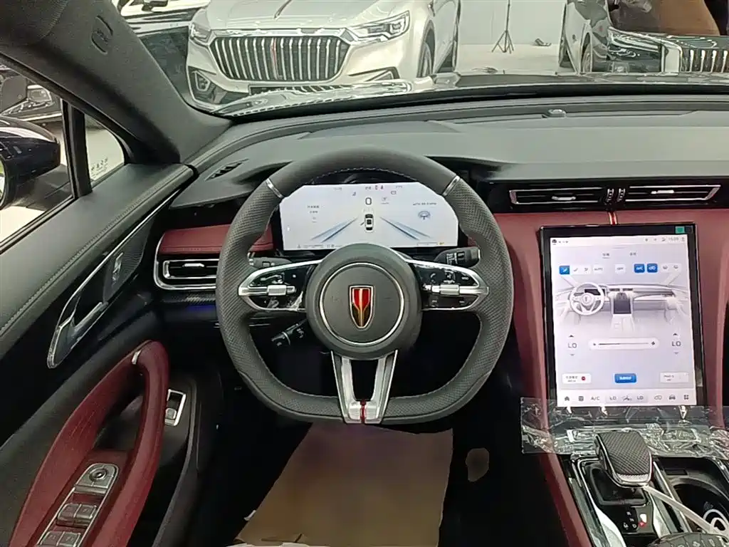 Hongqi H5 2025 2.0T Automatic Mystic Shadow 2 Million Edition фото 7