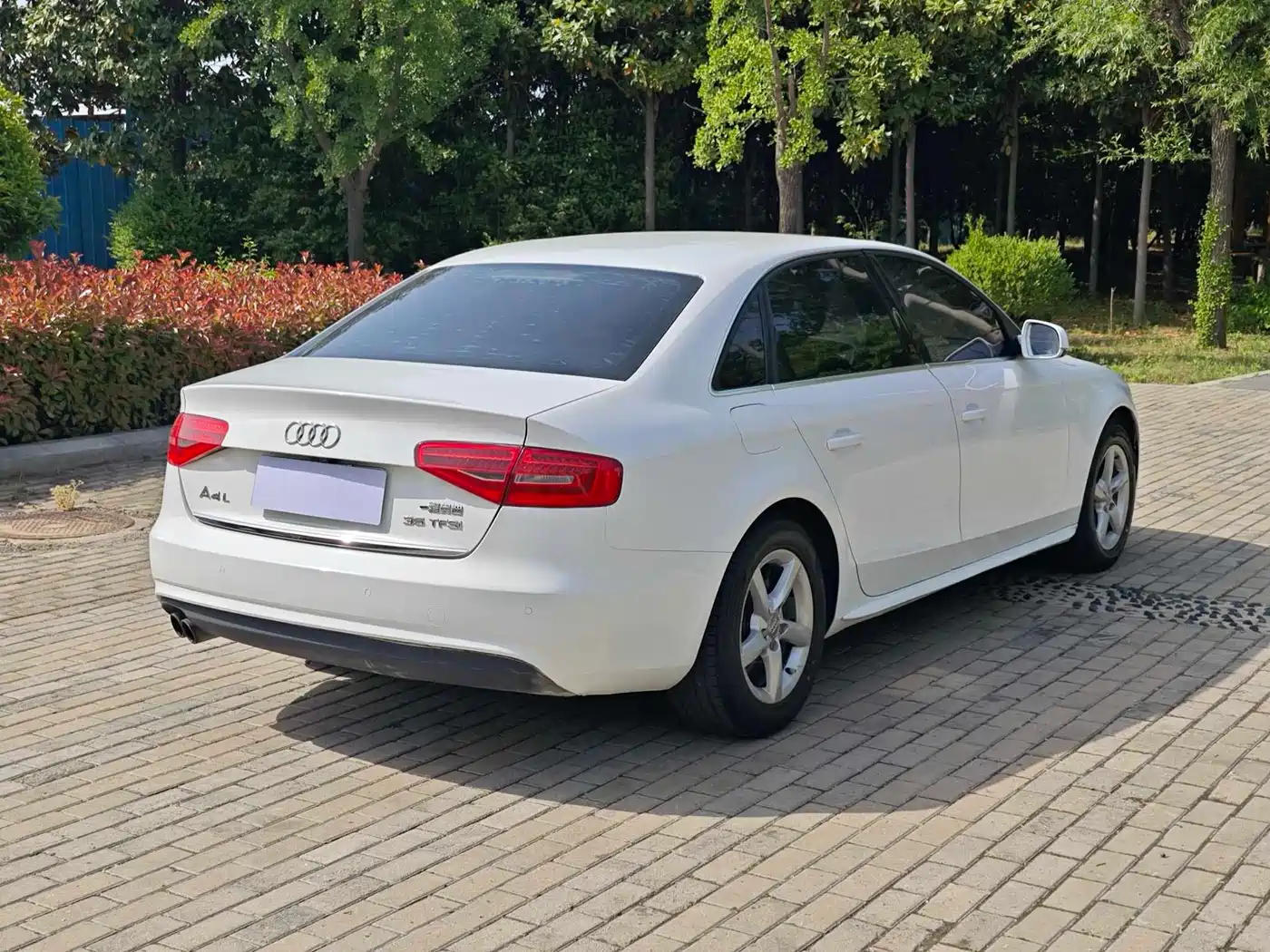 Audi A4L 2013 35 TFSI Automatic Standard фото 9