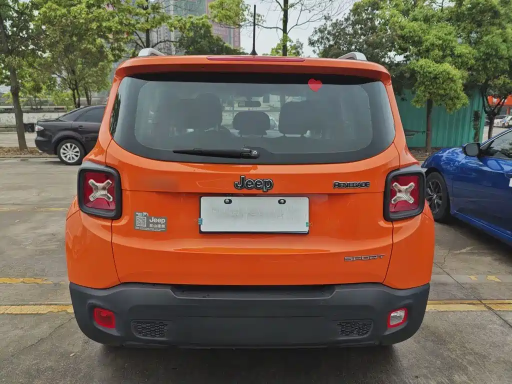 Jeep Renegade 2018 2017 180T Automatic Kinetic Edition+