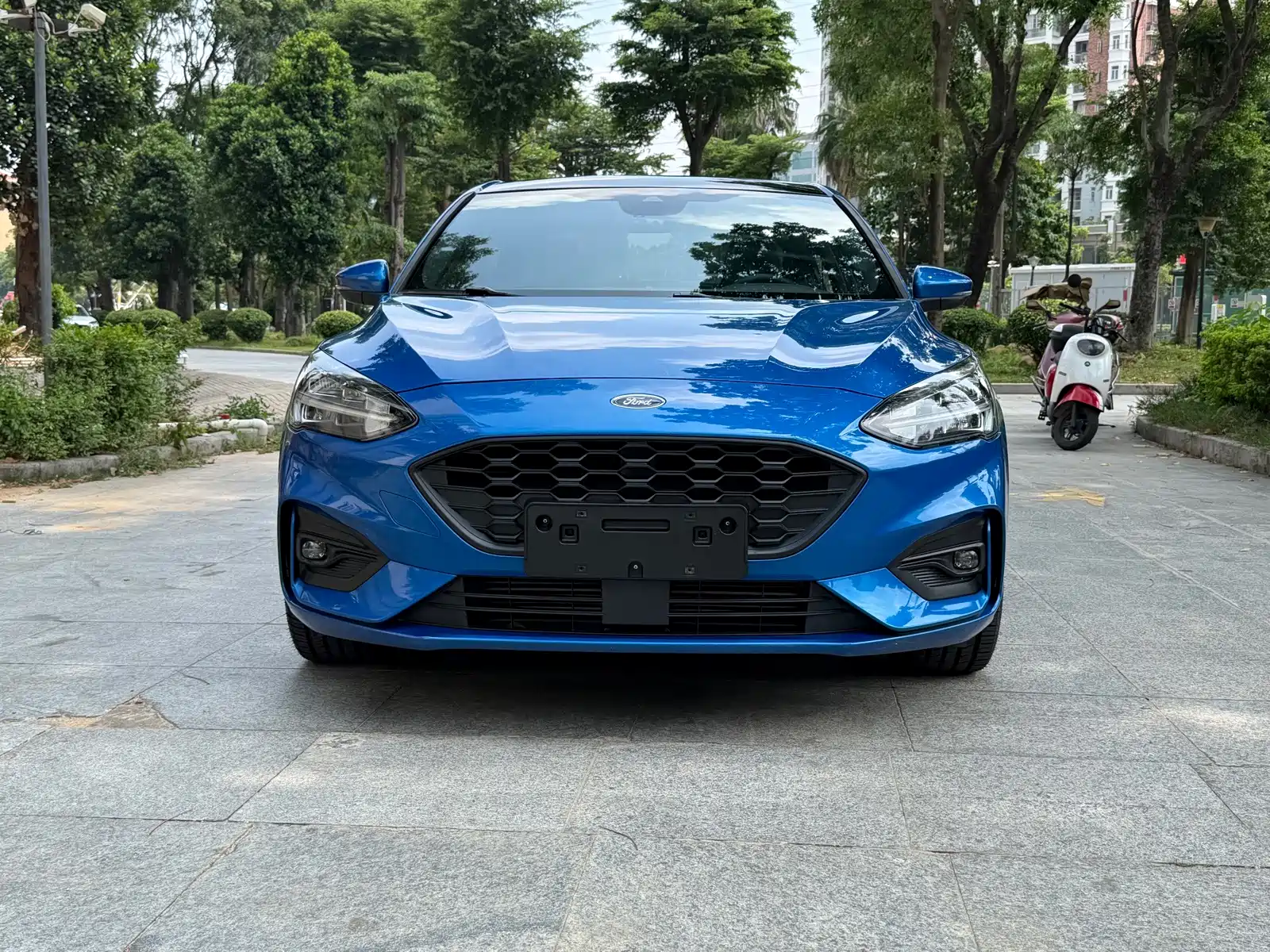 Фото 2 - Ford Focus