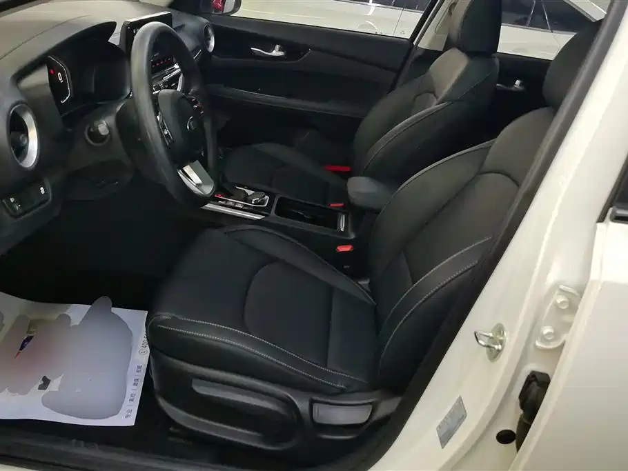 Kia K3 2019 1.5L CVT Smart Connect Edition фото 9