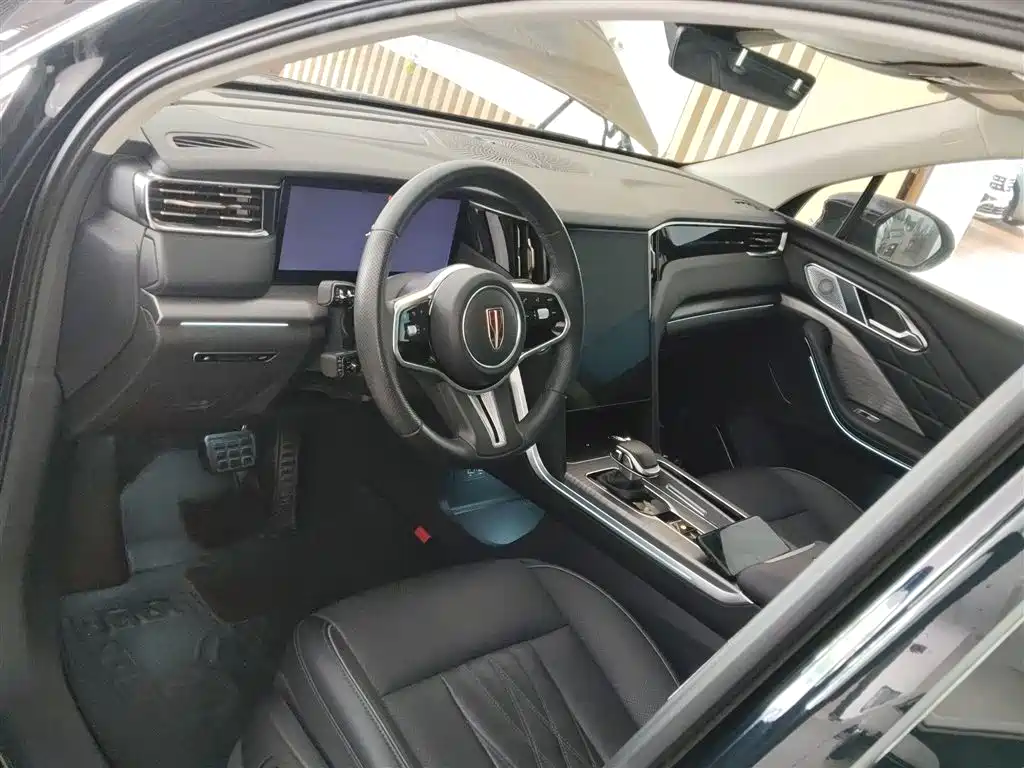 Hongqi HS7 PHEV 2024 2.0T PHEV 4WD Flagship Edition 6-seater фото 10
