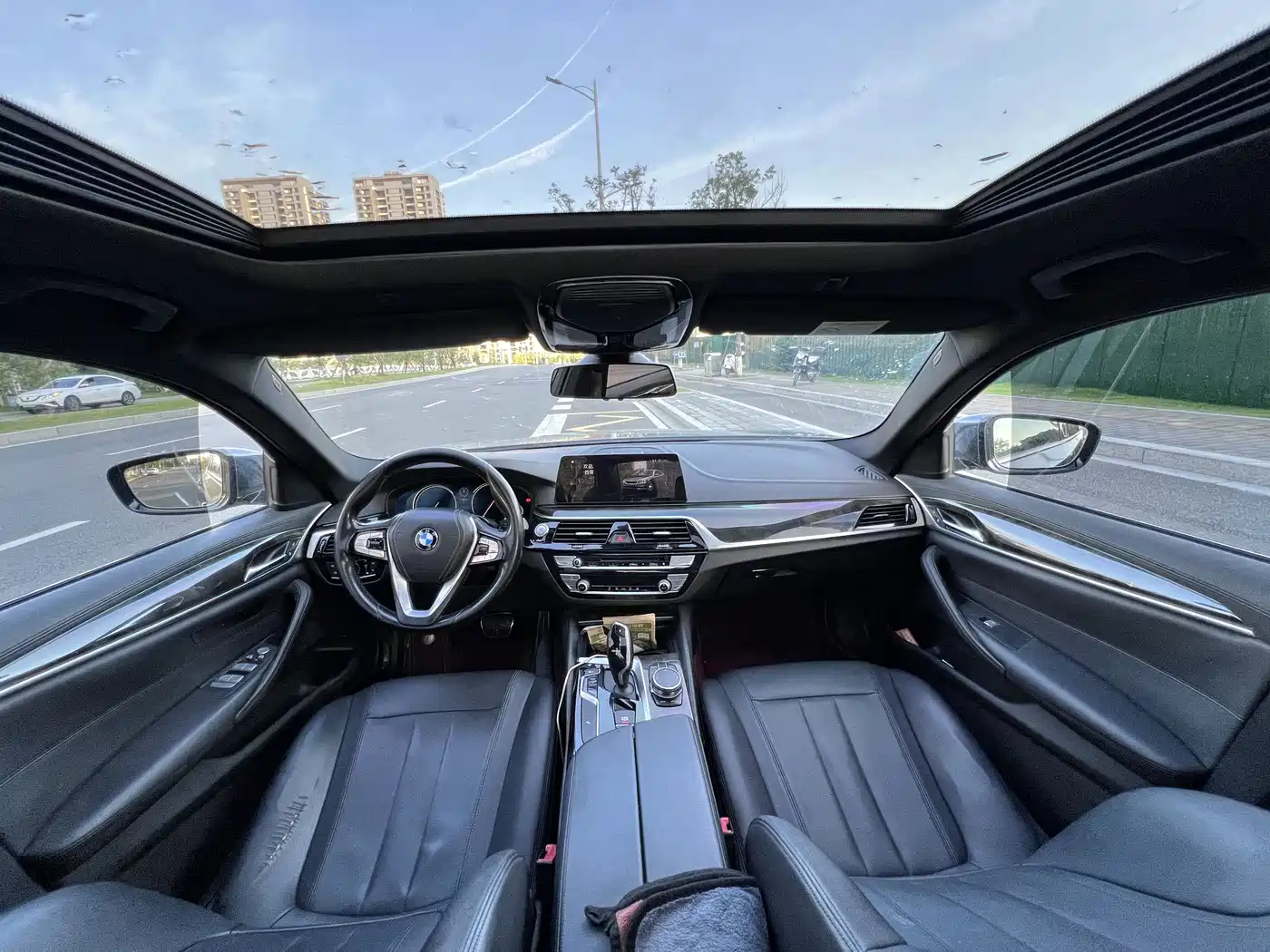 BMW 5 Series 2018 525Li M Sport Package фото 6