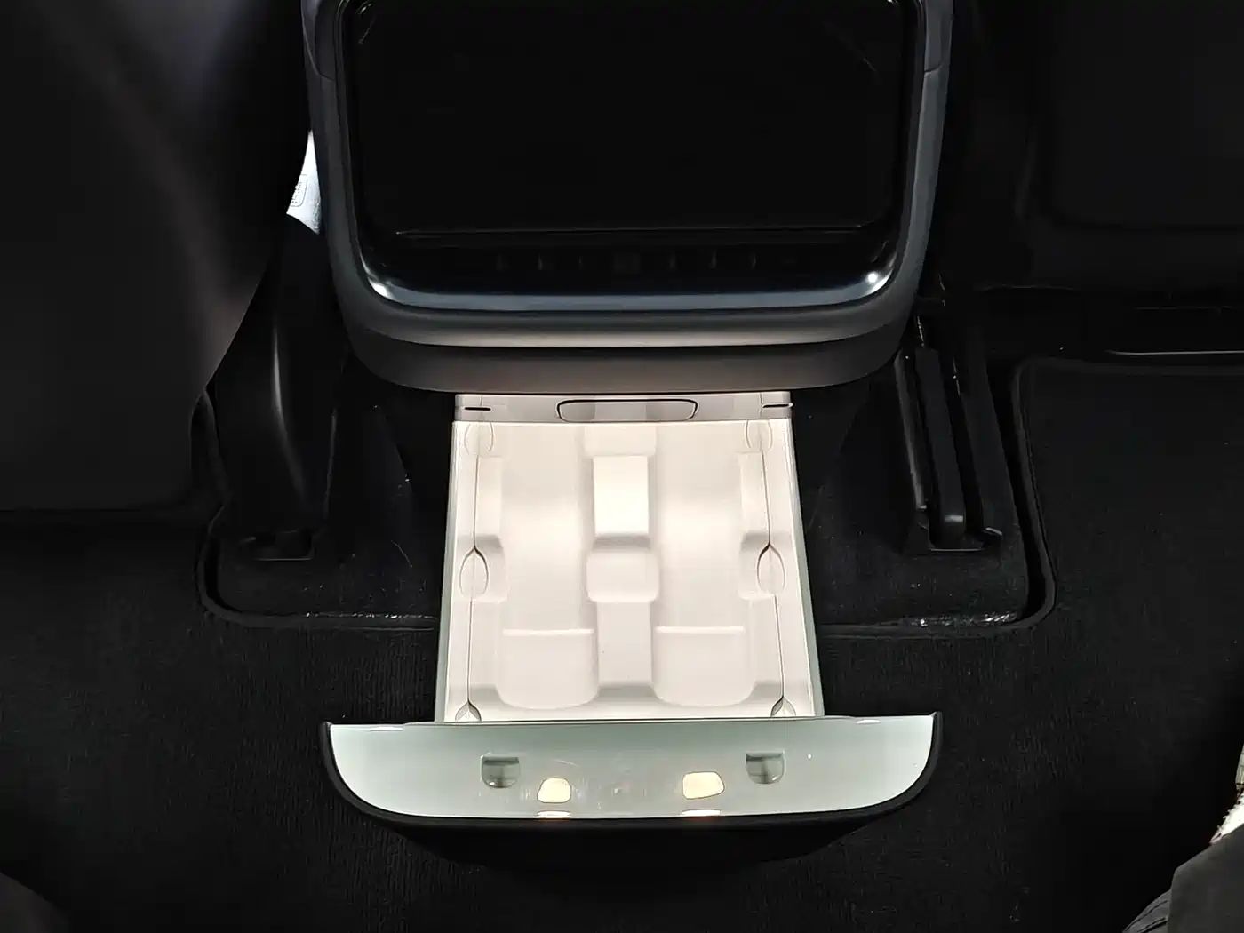 Xiaomi Auto Xiaomi YU7 2025 Ultra Long Range High Performance AWD Max Edition фото 11