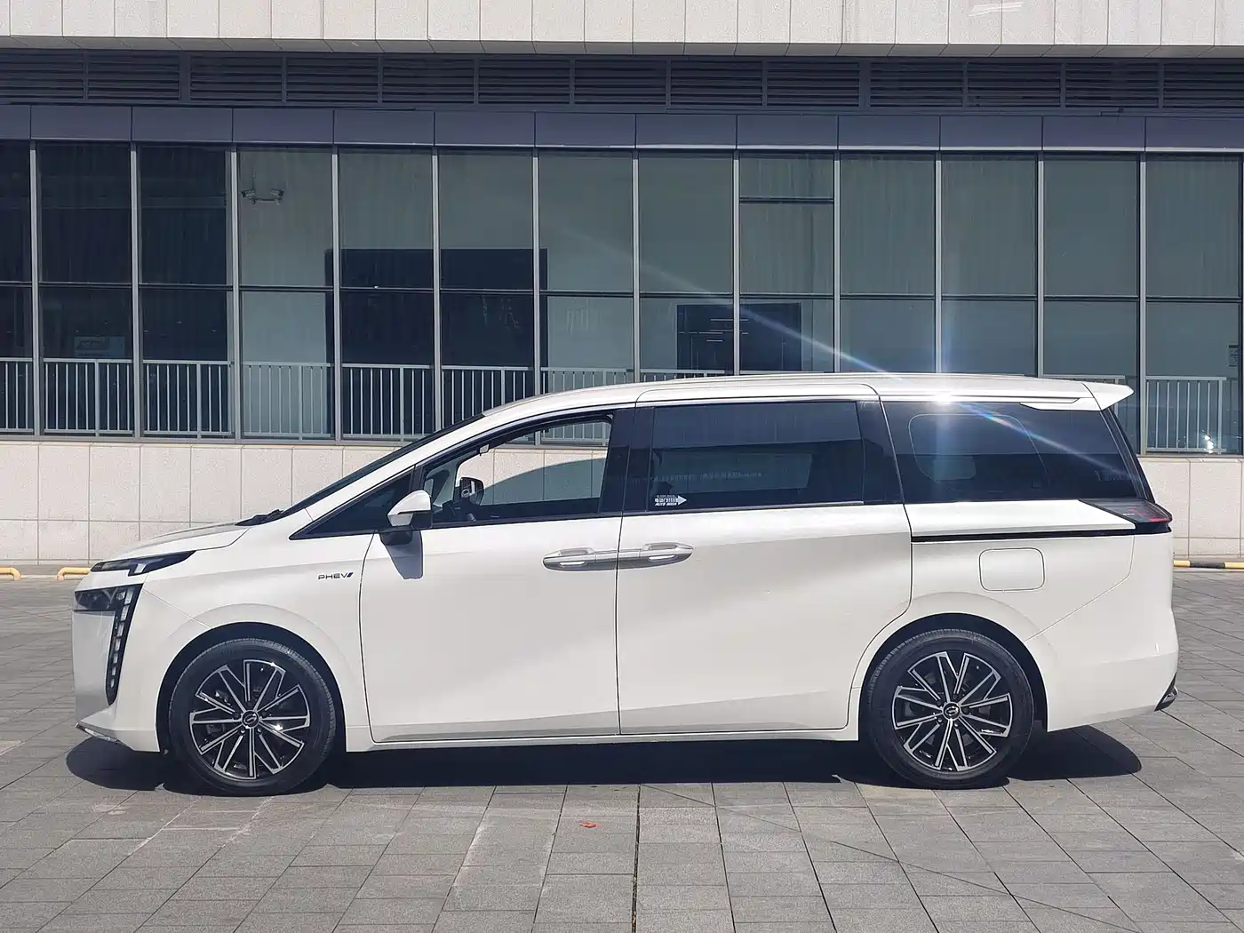 GAC TRUMPCHI E8 NEW ENERGY