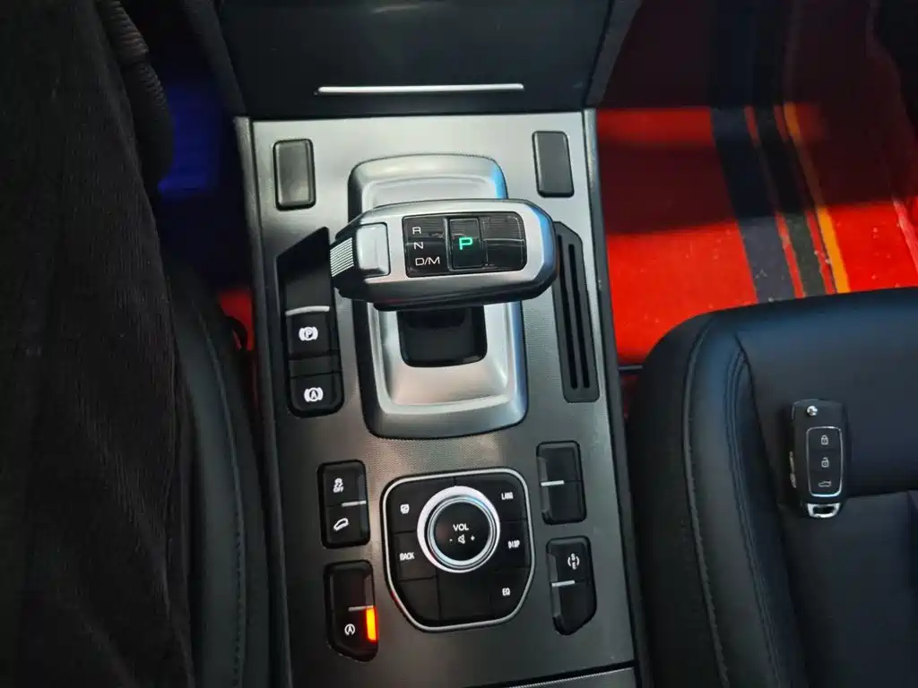 Haval H6 Coupe 2017 Red Label 2.0T Automatic 2WD Urban фото 10