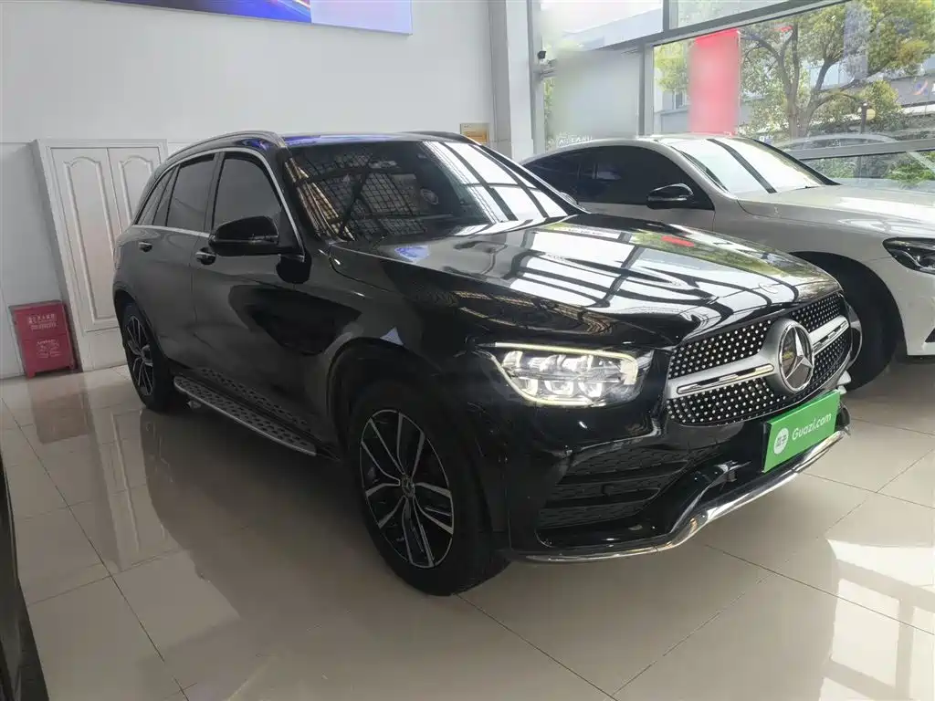 Mercedes-Benz GLC 2020 Facelift GLC 300 L 4MATIC Dynamic фото 4