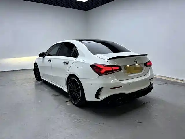 Photo 5 - Mercedes-Benz A-Class AMG