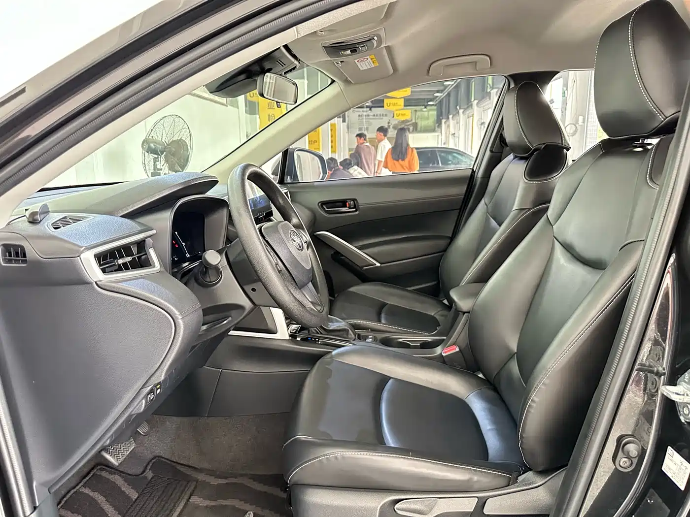 Toyota Corolla Cross 2023 2.0L Pioneer Edition фото 4