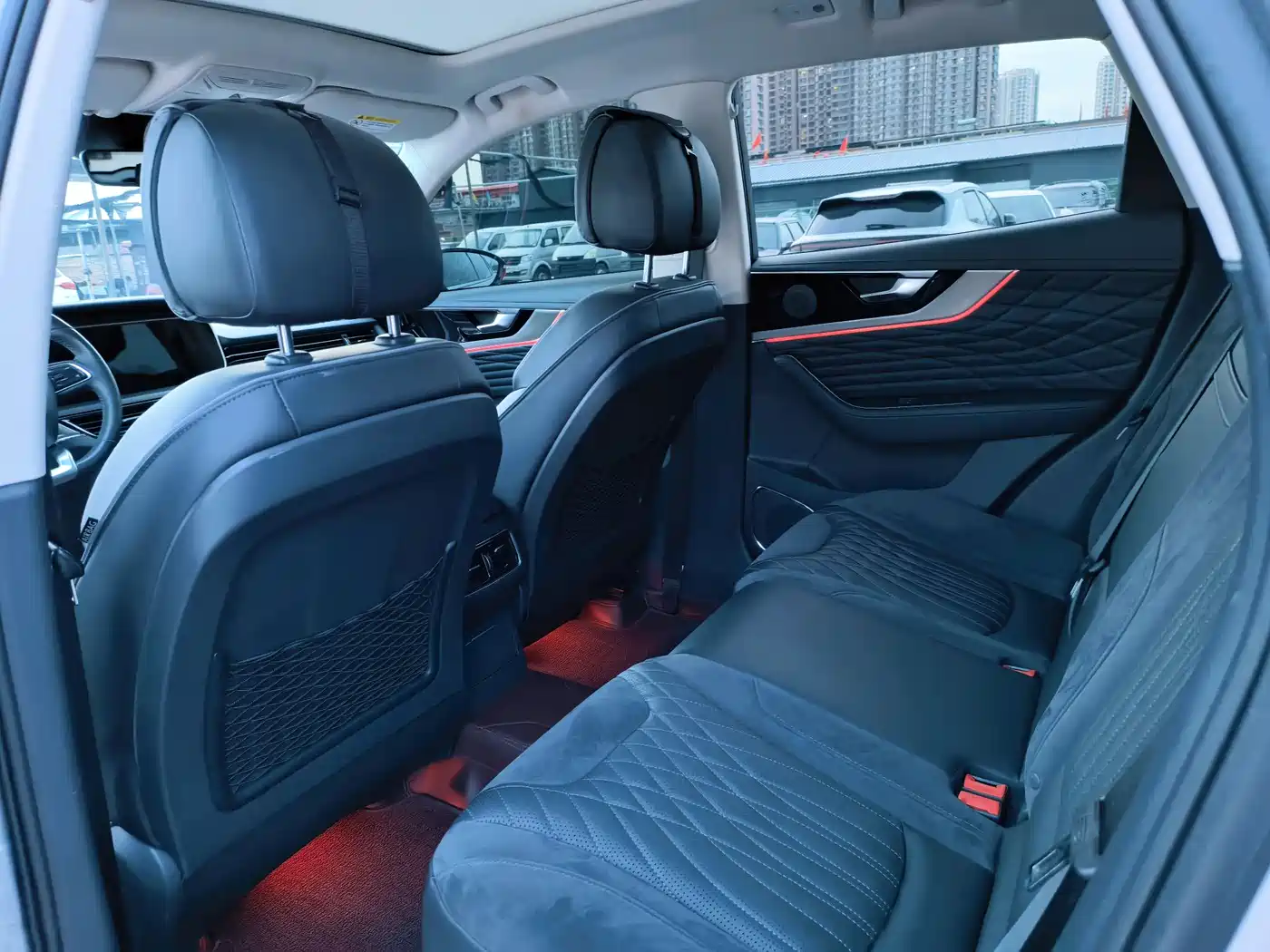 Hongqi HS5 2022 Facelift 2.0T Smart Flag Enjoyment AWD Edition фото 5