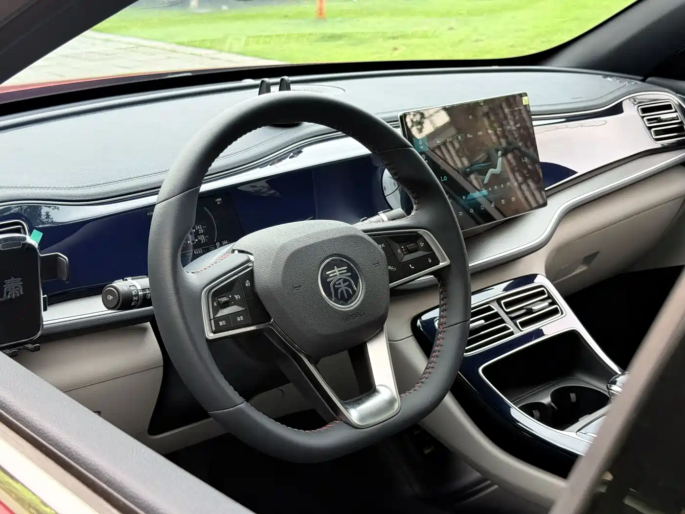 BYD Qin PLUS 2021 DM-i 120KM Premium фото 15