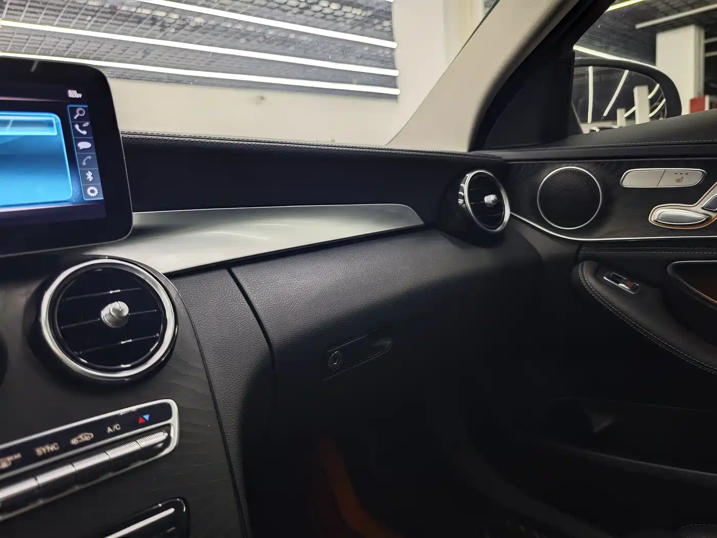 Mercedes-Benz C-Class 2020 C 260 L Sport фото 18