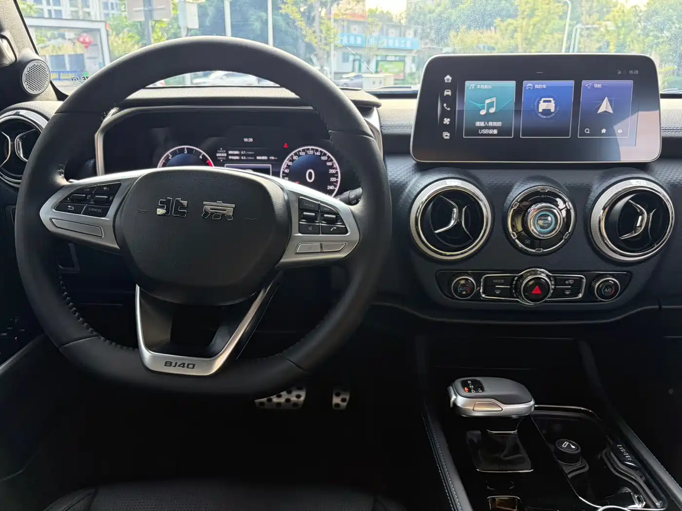 BAIC ORV Beijing Offroad BJ40 2024 2.0D Blade Hero Glory Edition фото 13