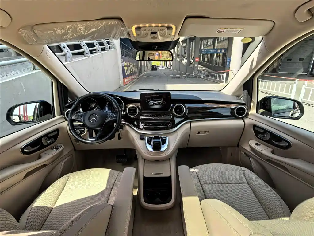 Mercedes-Benz V-Class 2018 V 260 Navigator Edition China VI фото 9