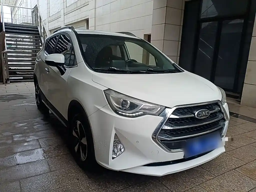 JAC Motors Refine S3 2017 2017 1.6L CVT Luxury Smart