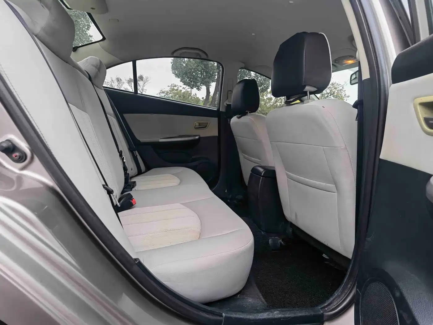 Haima Familia 2014 2014 Sedan 1.6L Manual Champion Edition