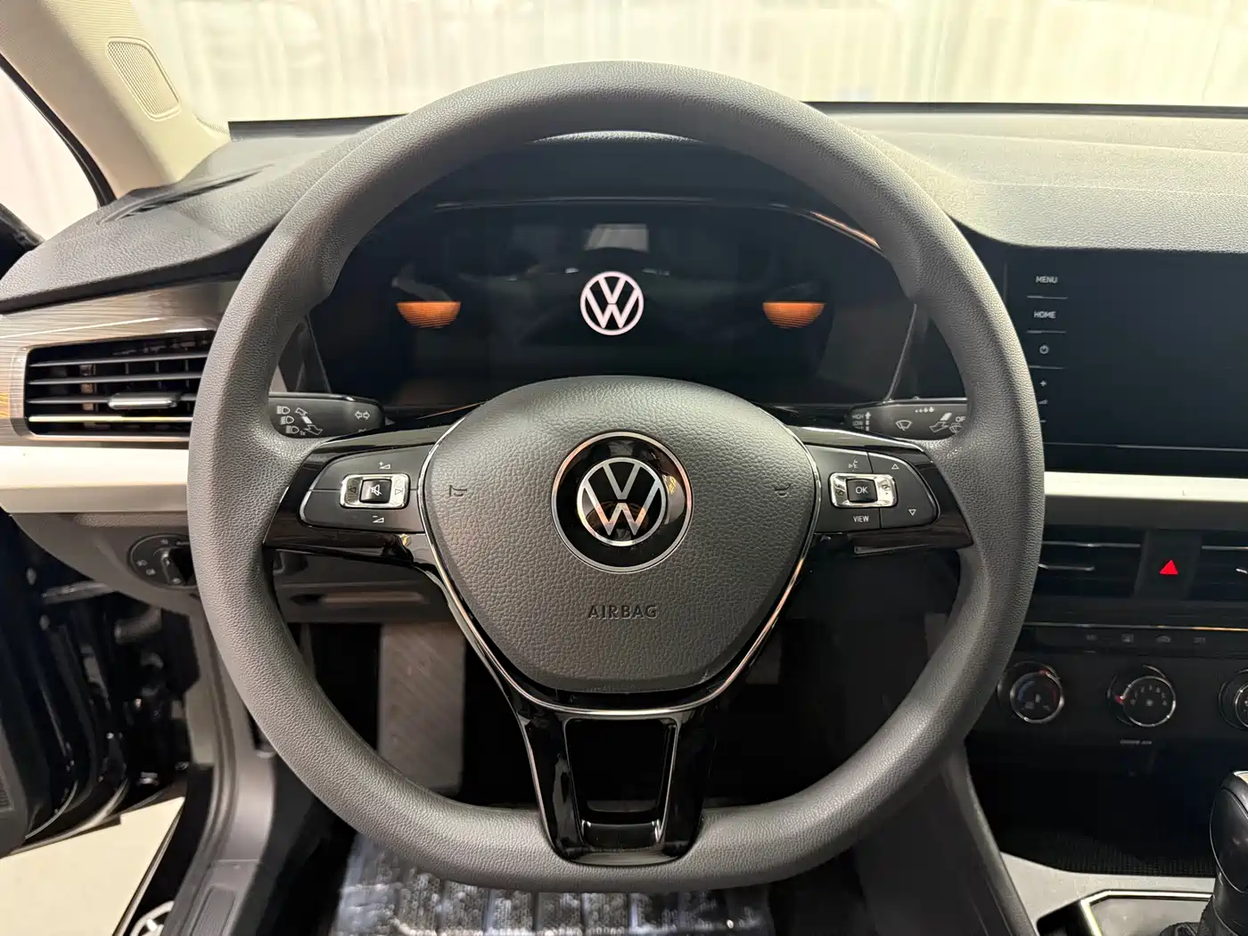 Volkswagen Lavida 2022 280TSI DSG Comfort Edition фото 14
