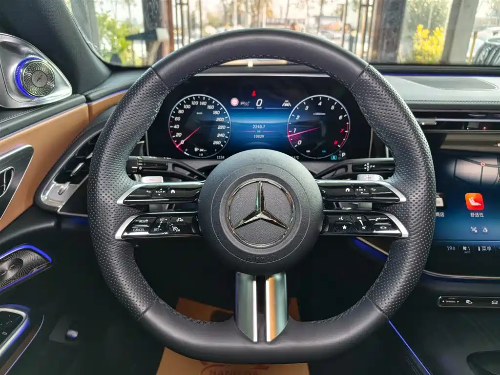 Mercedes-Benz E-Class 2024 E 300 L Fashion Sport фото 8