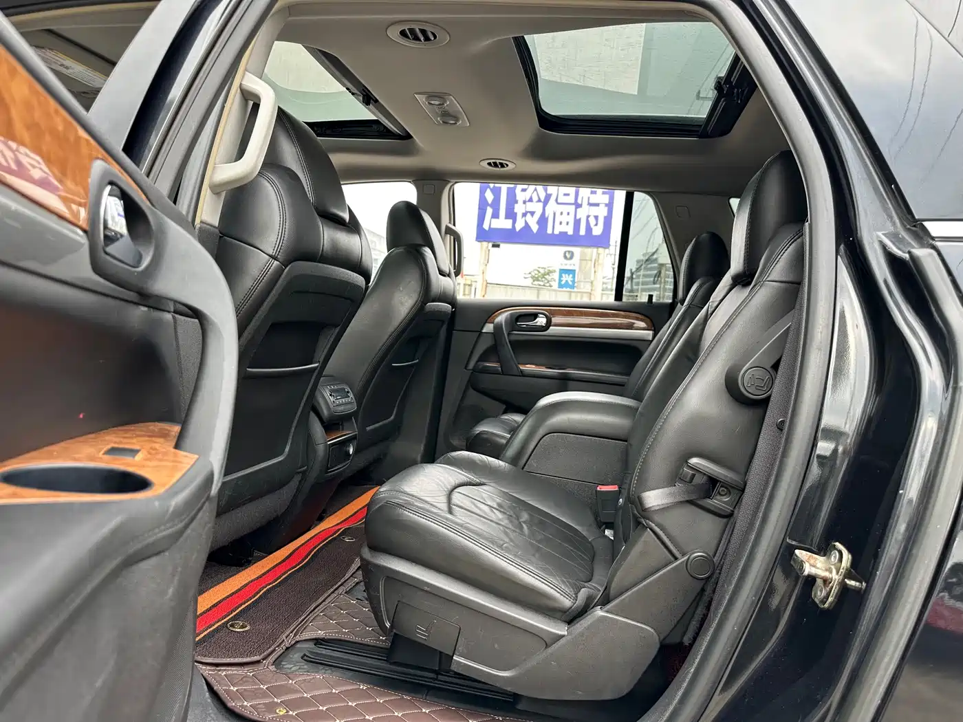 Buick Enclave 2010 2010 3.6L Flagship Edition
