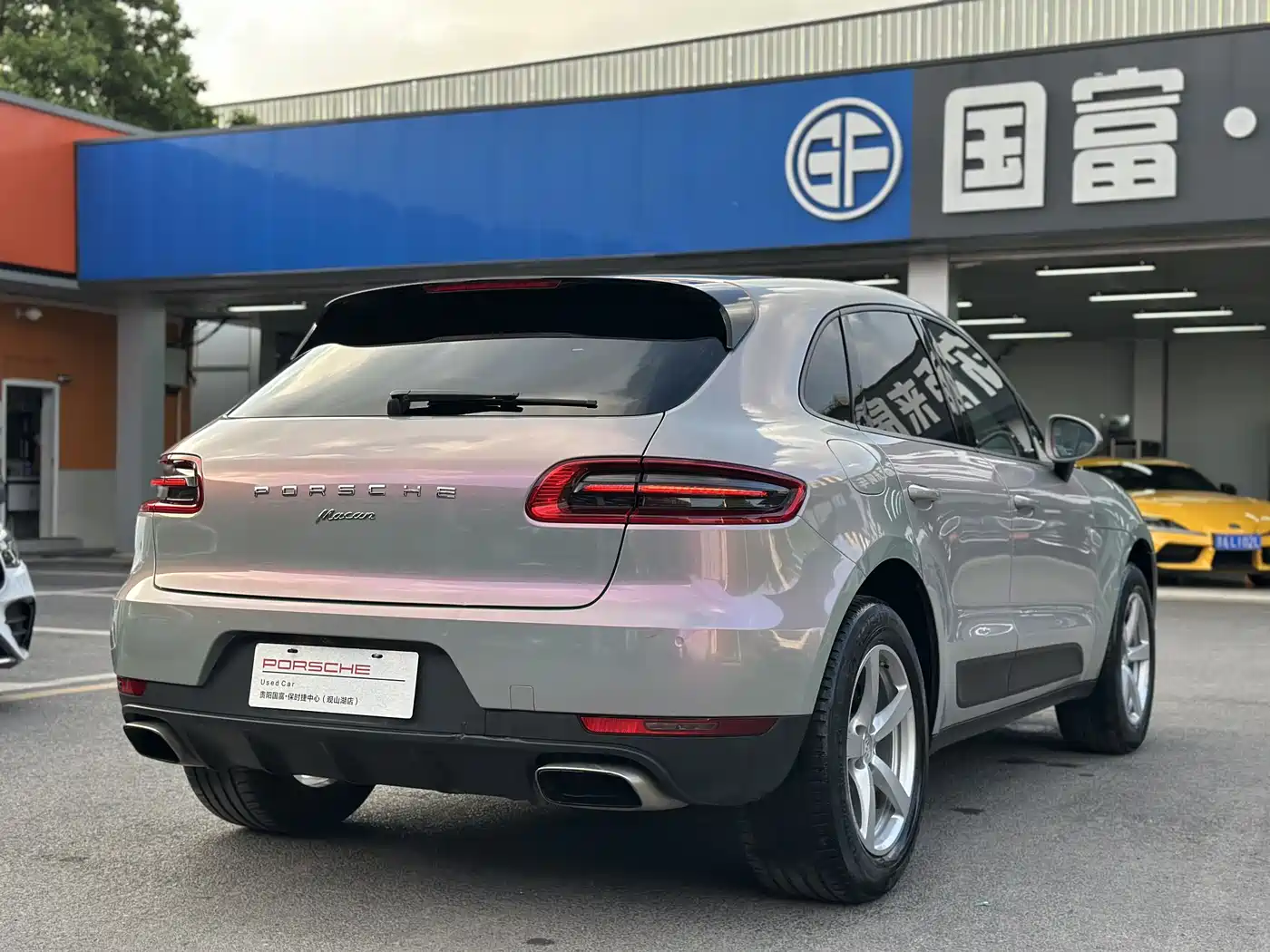 Porsche Macan 2016 Macan 2.0T фото 18