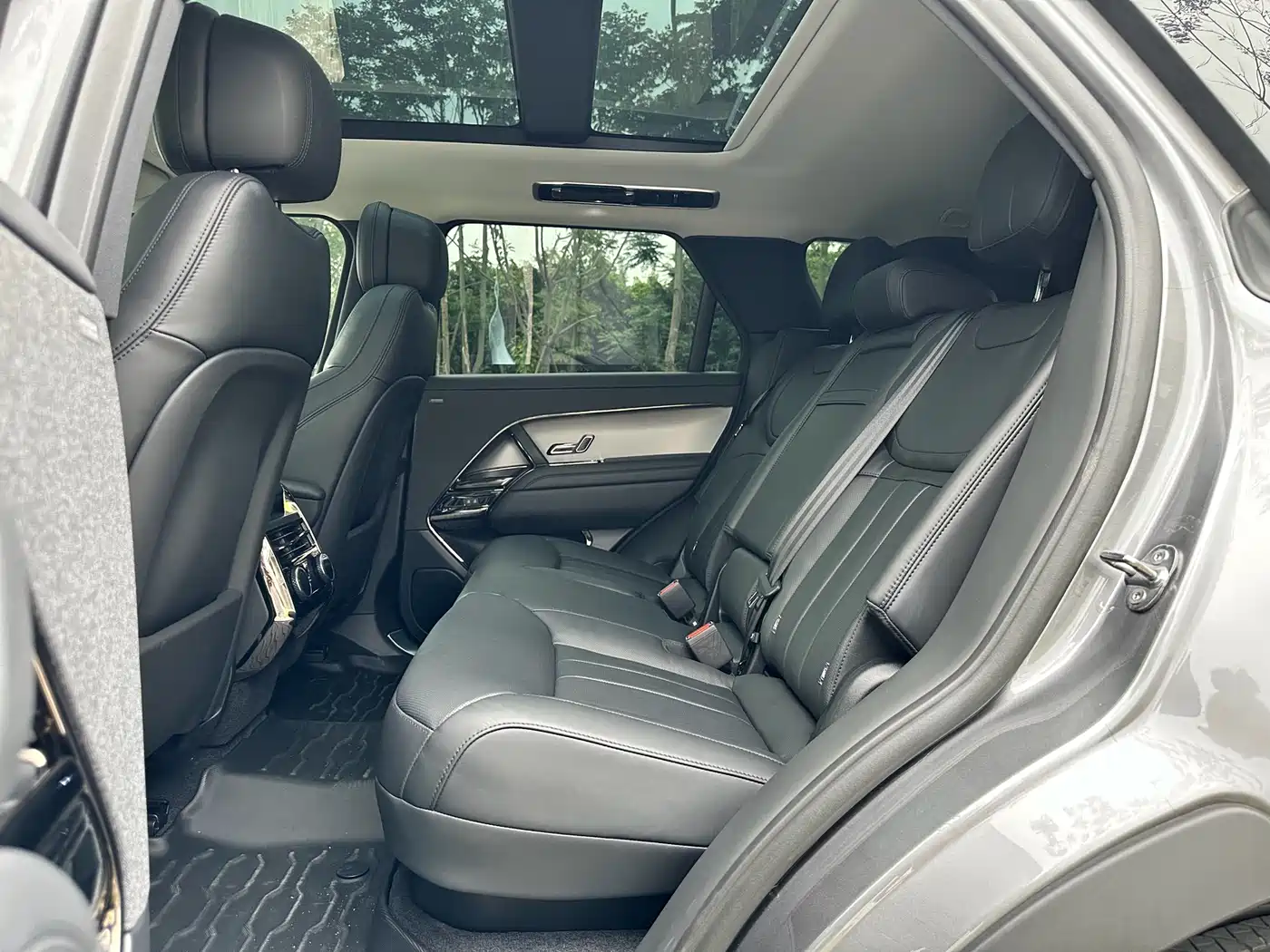 Land Rover Range Rover Sport 2024 400PS Dynamic HSE фото 14