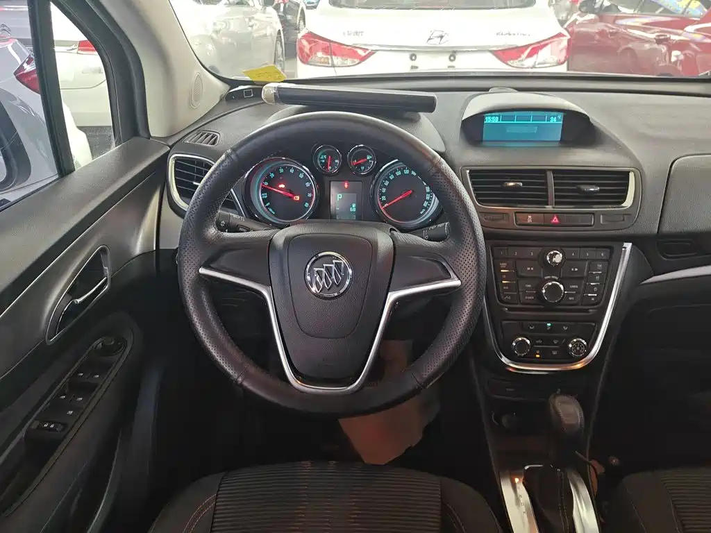 Фото 15 - Buick Encore