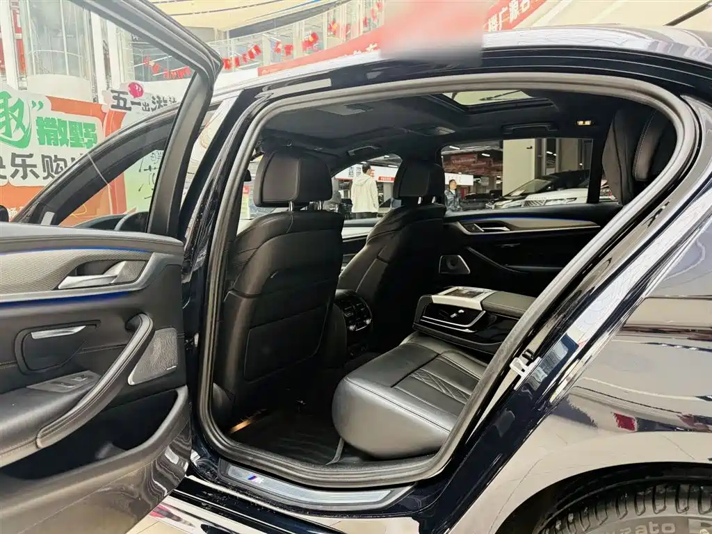 BMW 5 Series 2020 Model 530Li Executive M Sport Package фото 15
