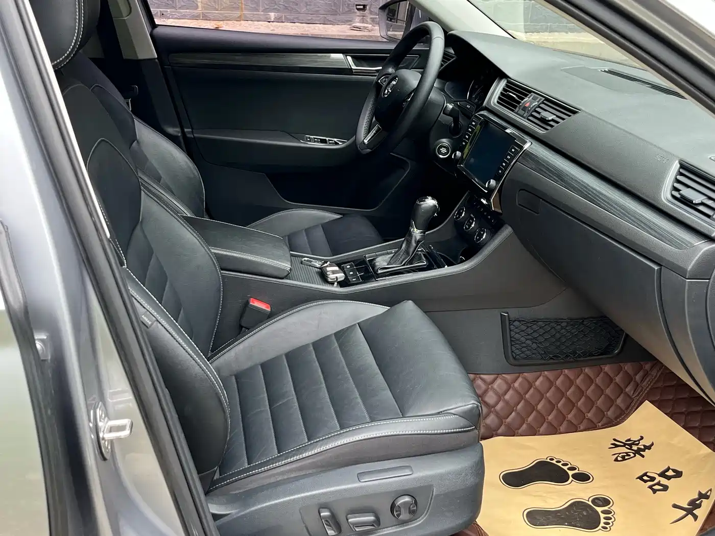 Škoda Superb 2016 TSI330 DSG Smart Edition фото 13