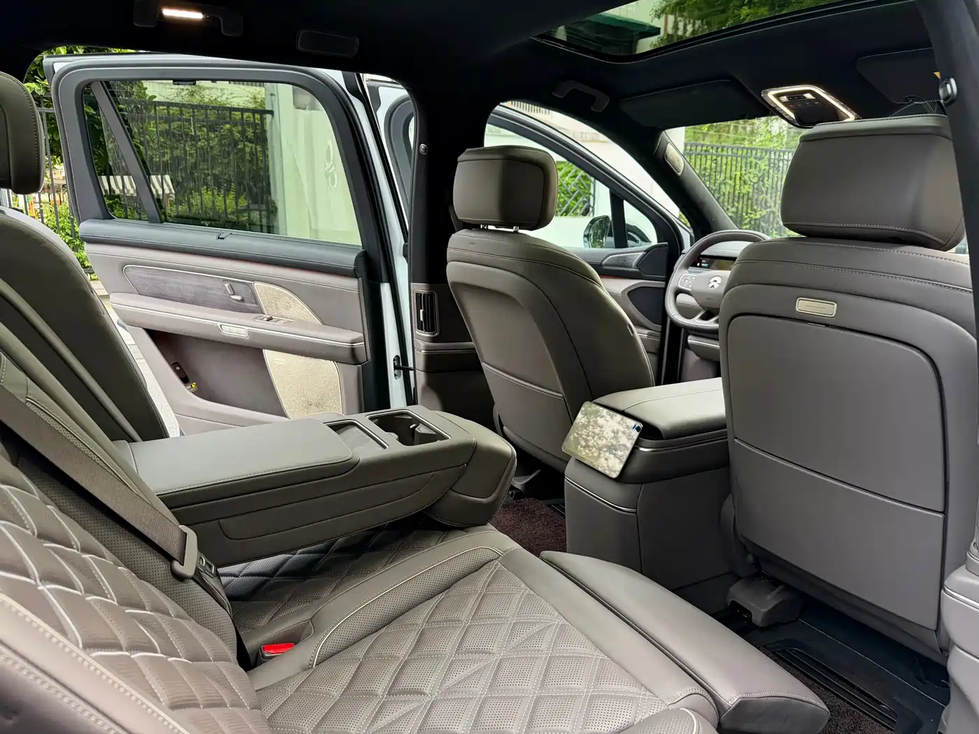 NIO ES8 2025 Base Model 7-Seater фото 13
