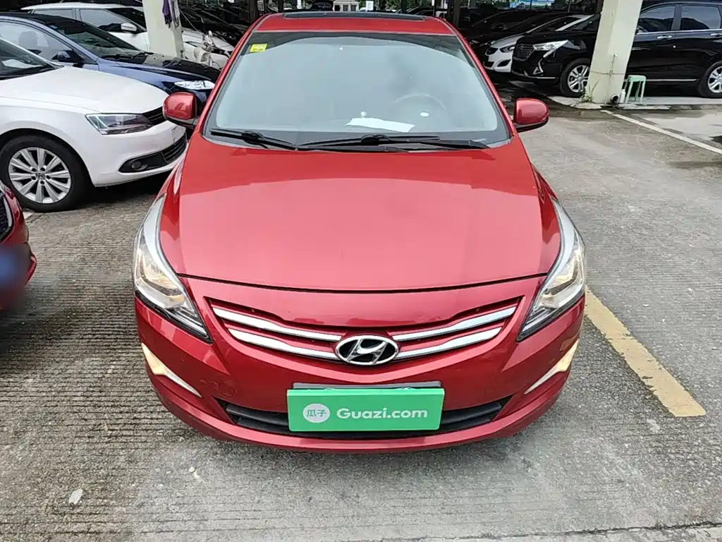 Hyundai Reina 2014 2014 Model 1.4L Automatic GLX